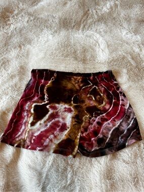 Tie-Dye Maroon & Brown Women’s Bike Shorts - Stretch Comfort